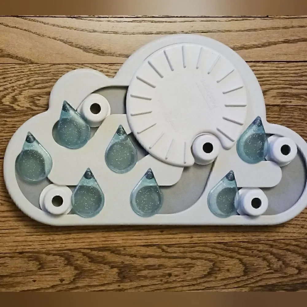 CAT Interactive Food Puzzle for Cats 19 Hidden Treat Cups NWT